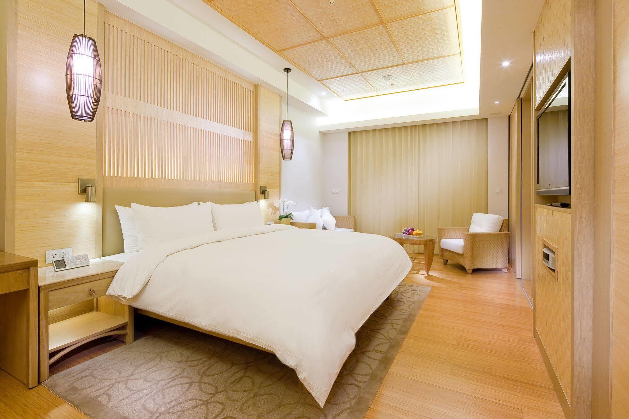 The Wen Wan Resort Sun Moon Lake Yuchi Exterior photo